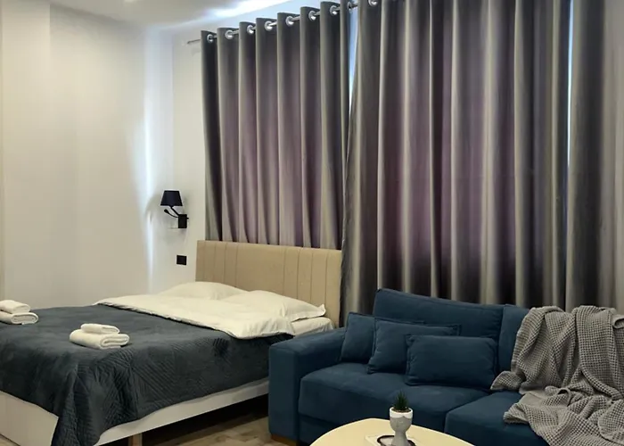 Cane Appartement Tirana