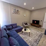 Cane * تيرانا