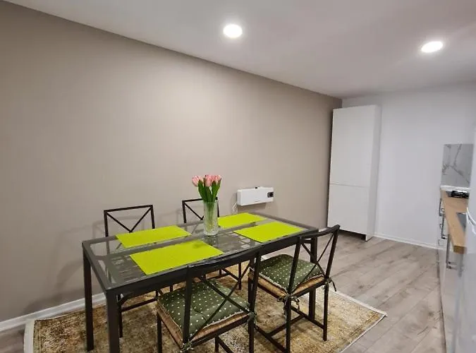 Cane Apartment