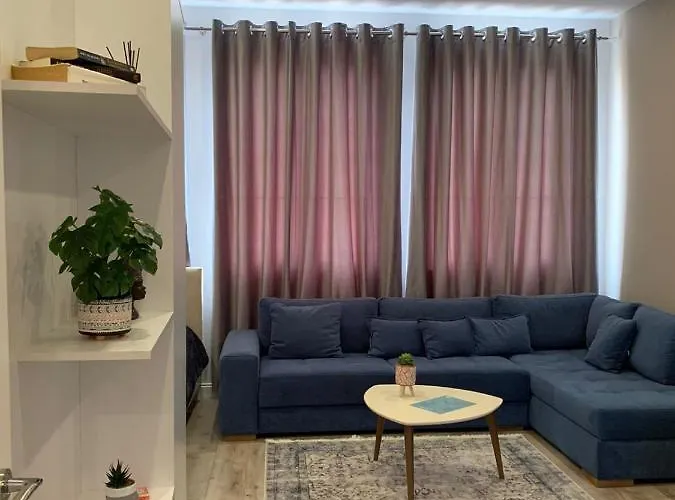 Apartment Cane